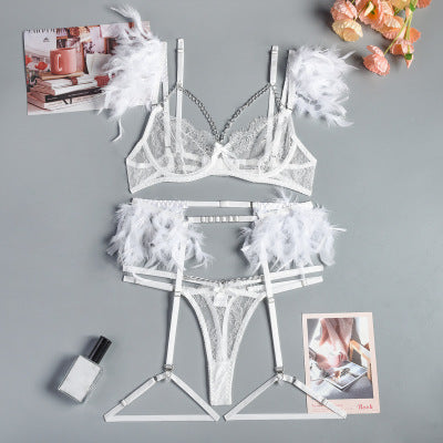 Lingerie PiumaSensualElegance - AmorosaBoutique