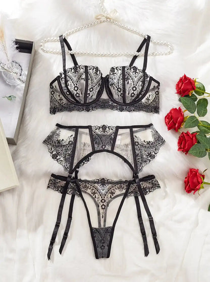 Lingerie Merletto d'Amore - AmorosaBoutique