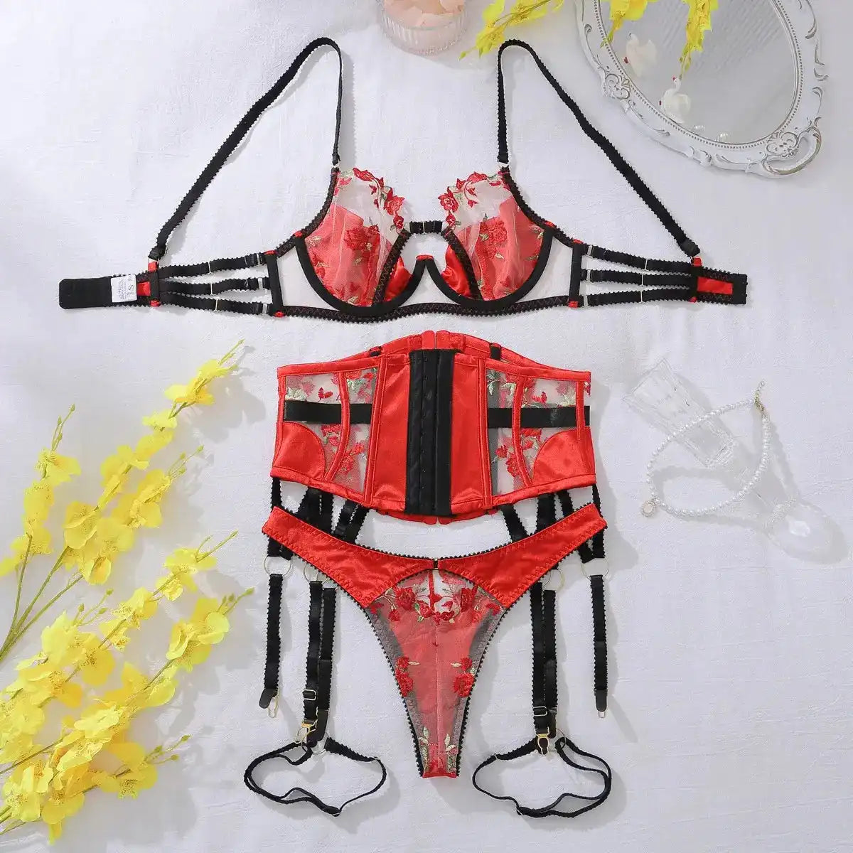 Lingerie Secret d'Amour - AmorosaBoutique